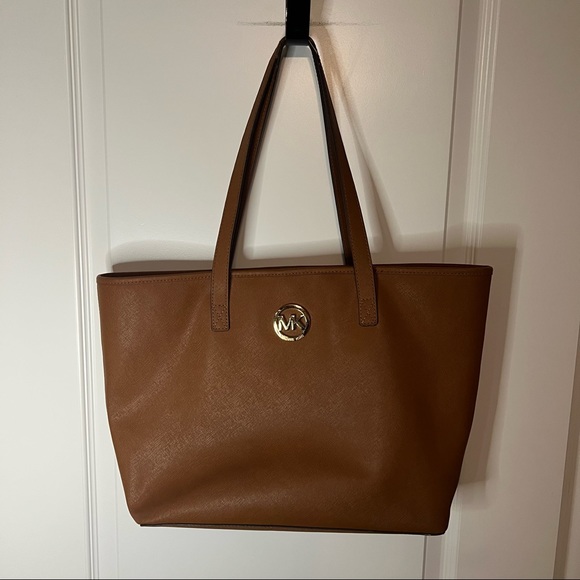 Handbags - Michael kors camel leather tote
